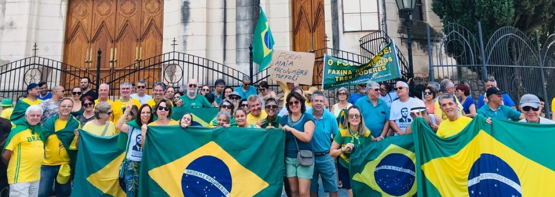 Botucatu teve ato de apoio a Bolsonaro defendendo faxina nos 3 Poderes