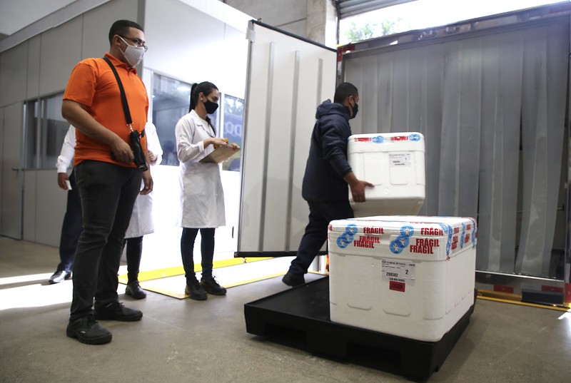Governo de SP entrega mais 1,1 milhão de doses da vacina do Butantan ao Brasil